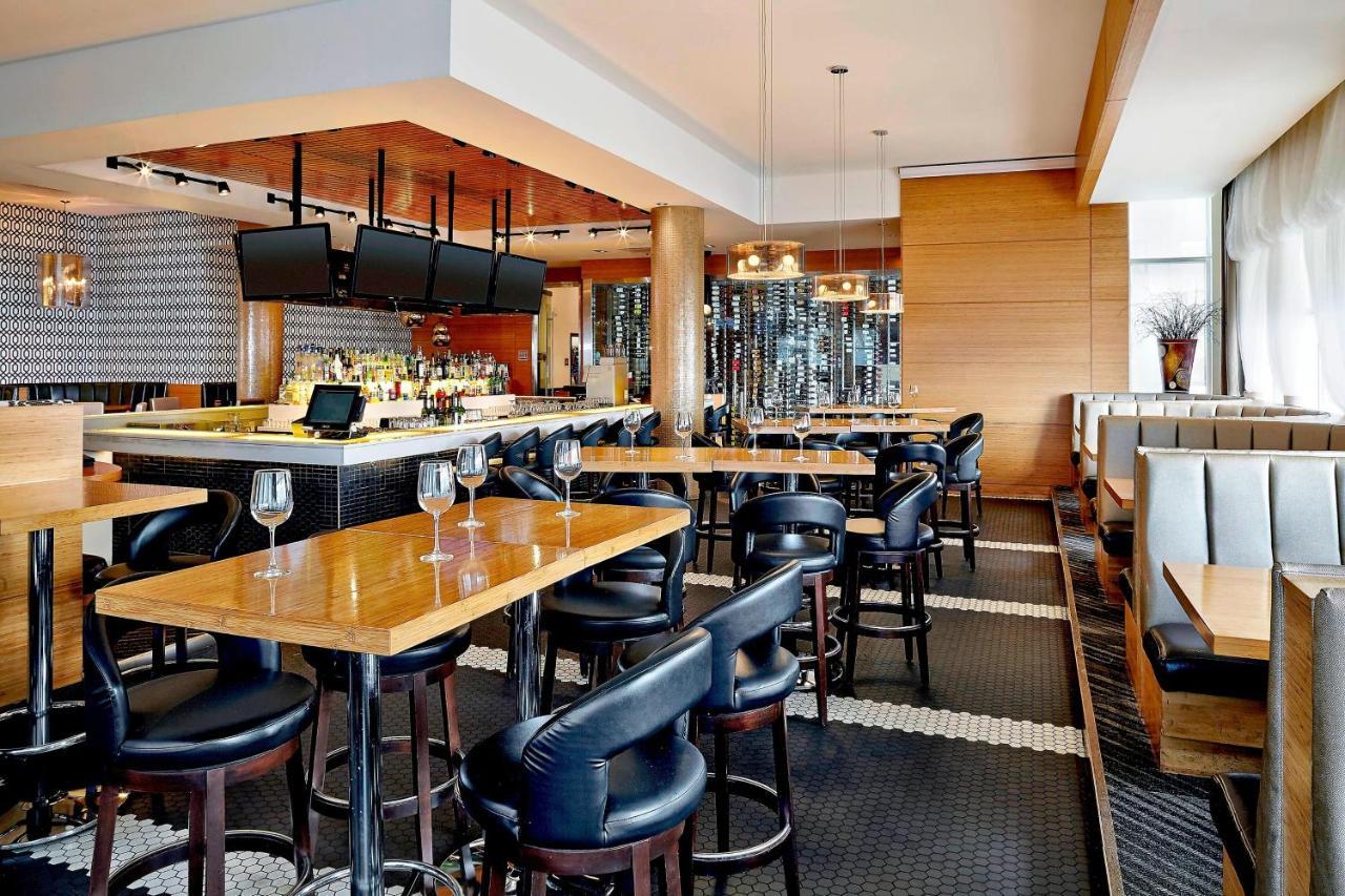 Four Points By Sheraton Calgary Airport Eksteriør bilde